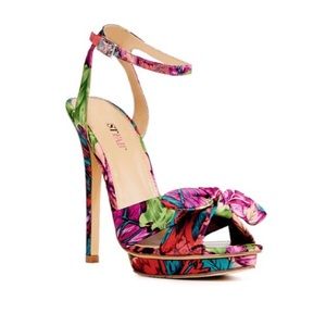 NWOT Floral Sandal Heels